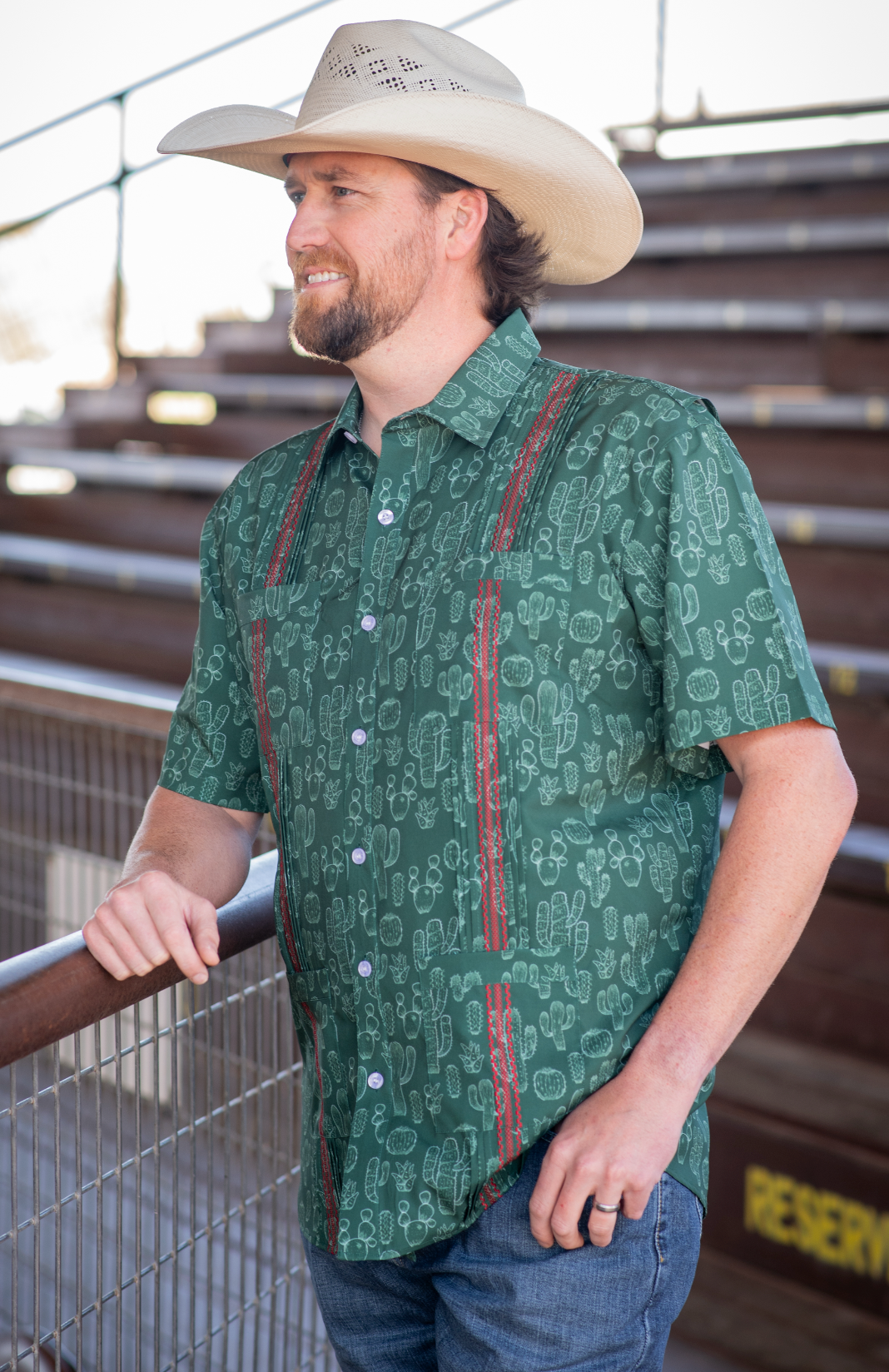 Men’s - Guayabera - Feliz Navidad Short Sleeve Shirt
