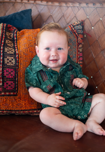 Guayabera - Feliz Navidad Short Sleeve Romper